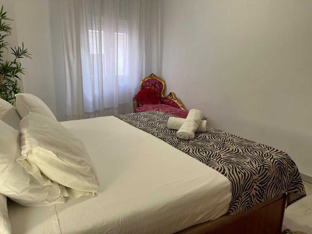 סביליה Very Nice Apartament. City Center. Private Parking מראה חיצוני תמונה