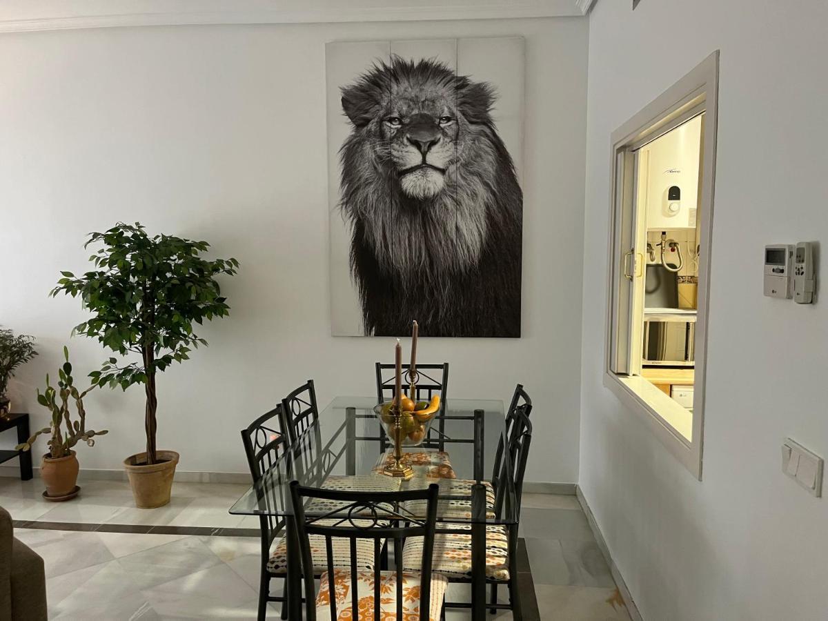 סביליה Very Nice Apartament. City Center. Private Parking מראה חיצוני תמונה